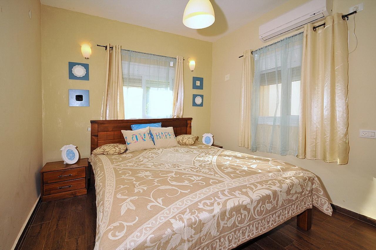 Mul Kinneret Livnim Luaran gambar
